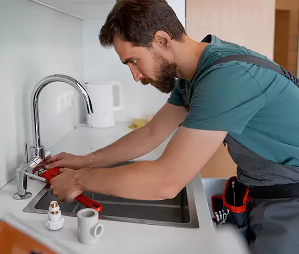 Professional Faucet Replacement Specialist in Palmetto Bay, FL: Schedule Affordable Faucet Replacement Services with Us