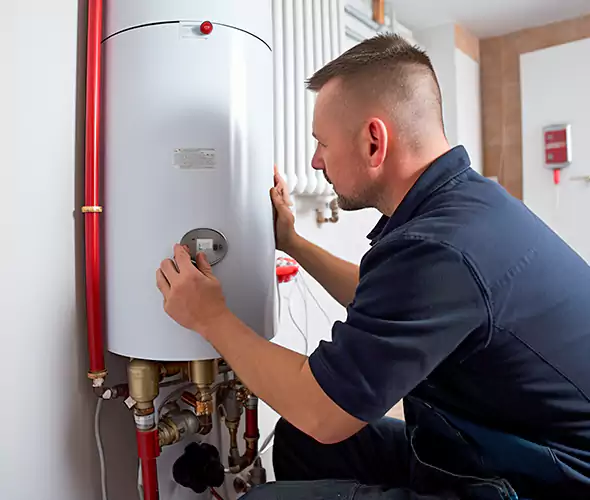 Expert Plumber for Gas Water Heater Replacement in Palmetto Bay, FL: Schedule Affordable Replacement Services with Us