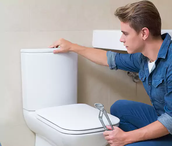 Expert Plumber for Toilet Replacement in Palmetto Bay, FL: Schedule Affordable Toilet Replacement Services with Us