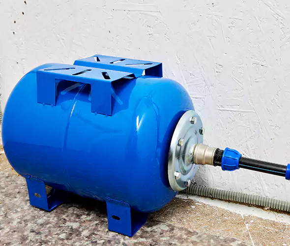 Expert Plumber for Well Pressure Tank Replacement in Palmetto Bay, FL: Schedule Affordable Tank Replacement Services with Us
